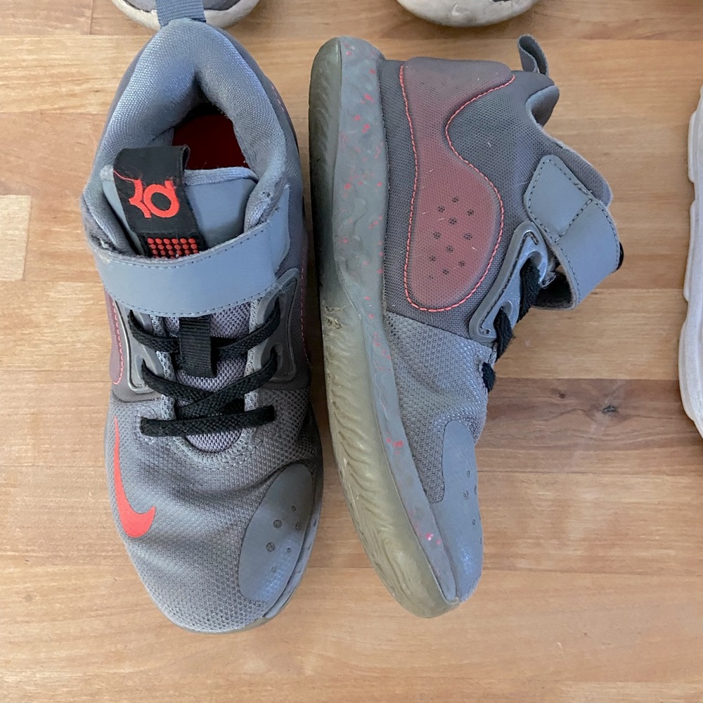 Kids Nike KD Shoes Size 13